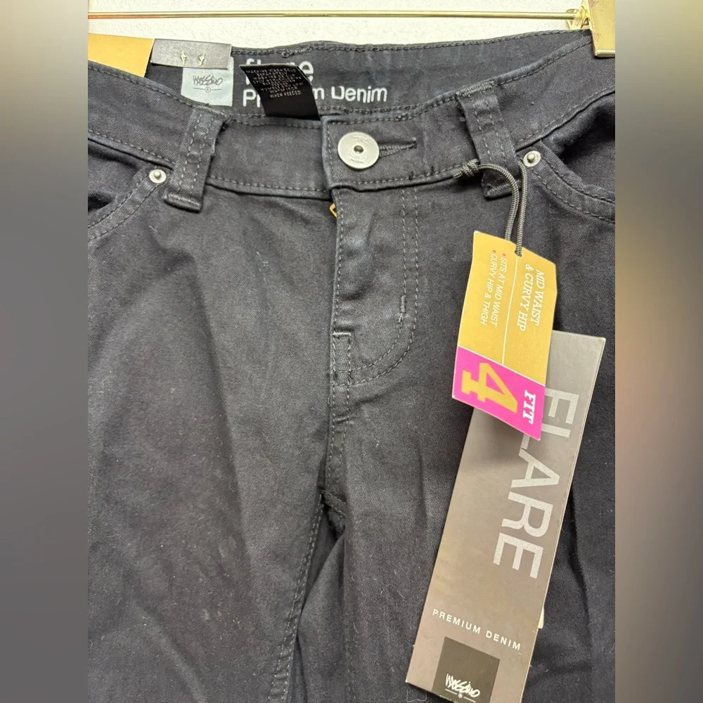 Mossimo supply co Y2K Black Flare Jeans - Picture 7 of 15